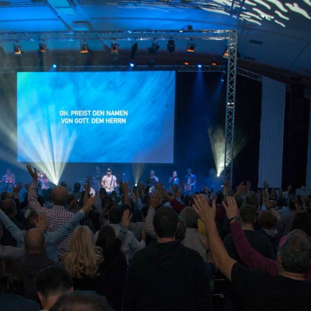 Evento pentecostal contemporáneo en Alemania