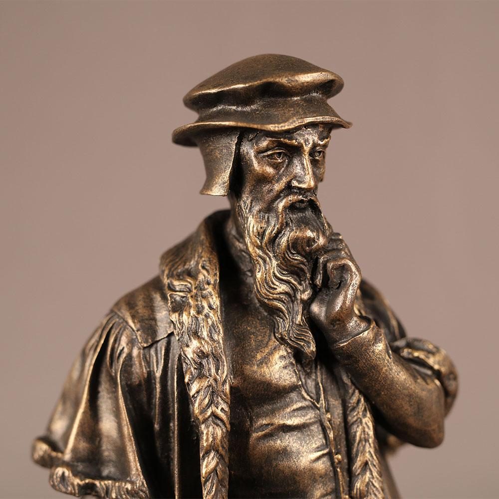 statuecalvin